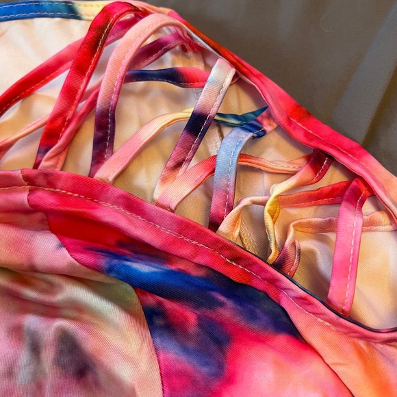 Long Sleeve XL Tie Dye Asymmetrical Top - Picture 2 of 5